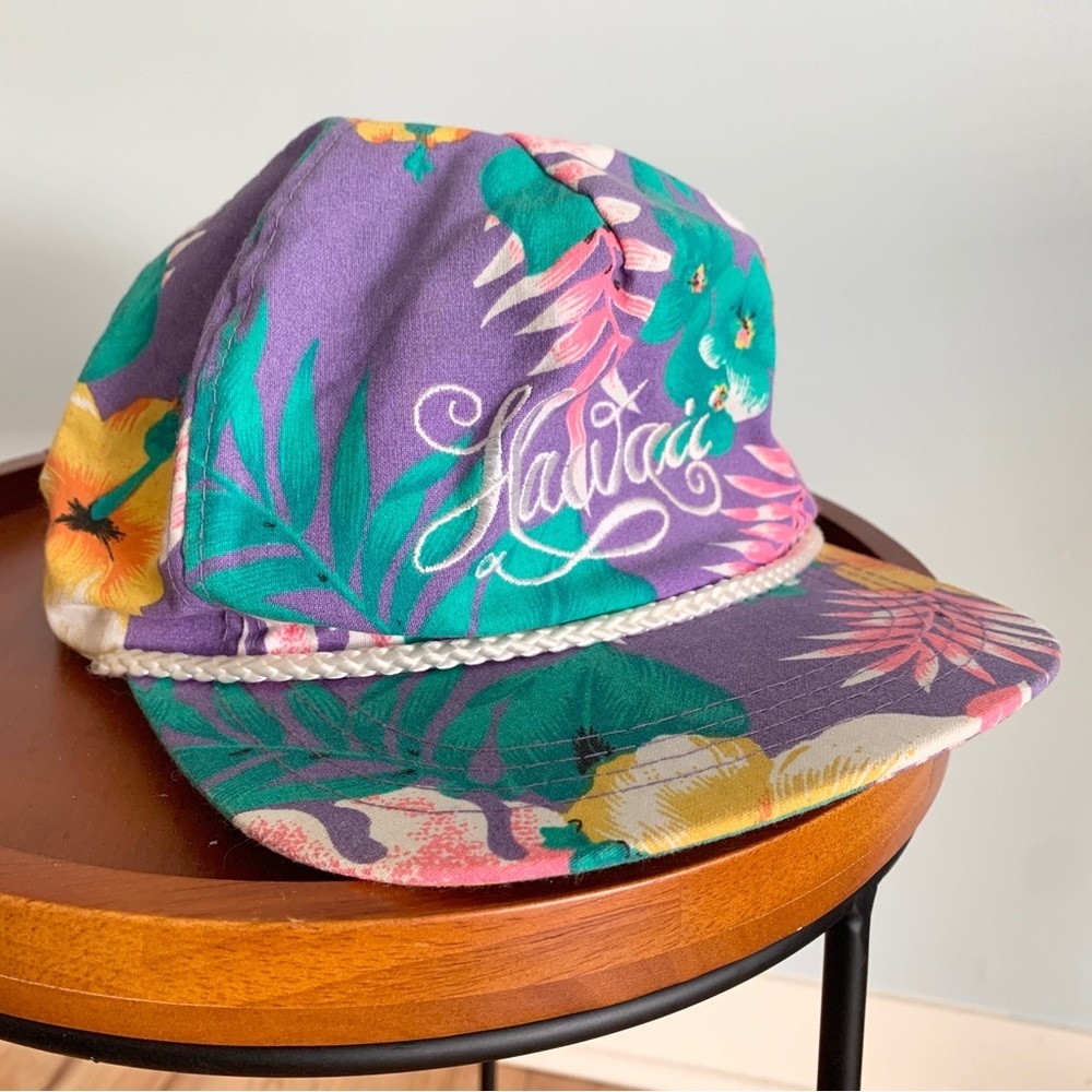 🌺 Rare Vintage Hawaiian Print Trucker Hat, Hawaii Script Ball Cap, Rope Detail